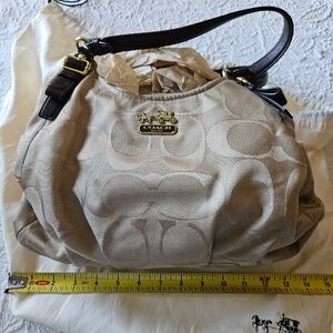 Like New Coach Madison Sateen Op Art with Lilac Lining